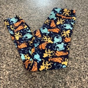 Lularoe Aladdin leggings!! OS never worn!! Flash